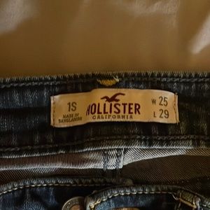 Hollister, low waist, hasn’t been used, brand new